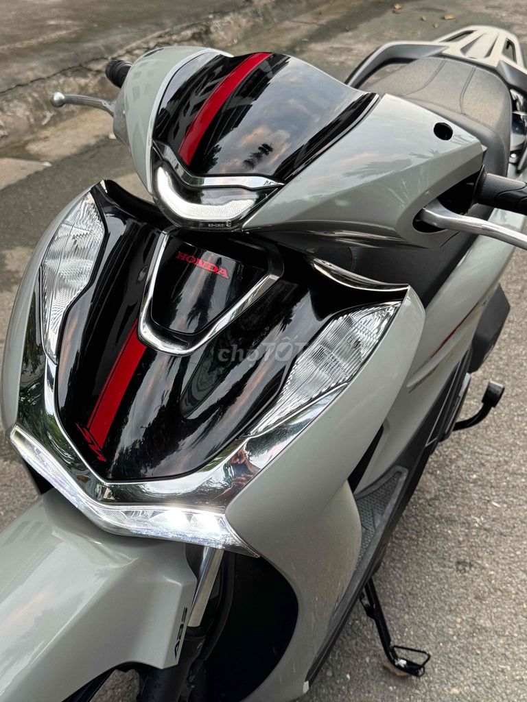 Honda SH 160i ABS 2024 Xám xi măng. Mua bán Xe máy tại Quận Gò Vấp Tp Hồ Chí Minh được đăng bởi CHXM 86 chuyên bán xe trả góp hình 11