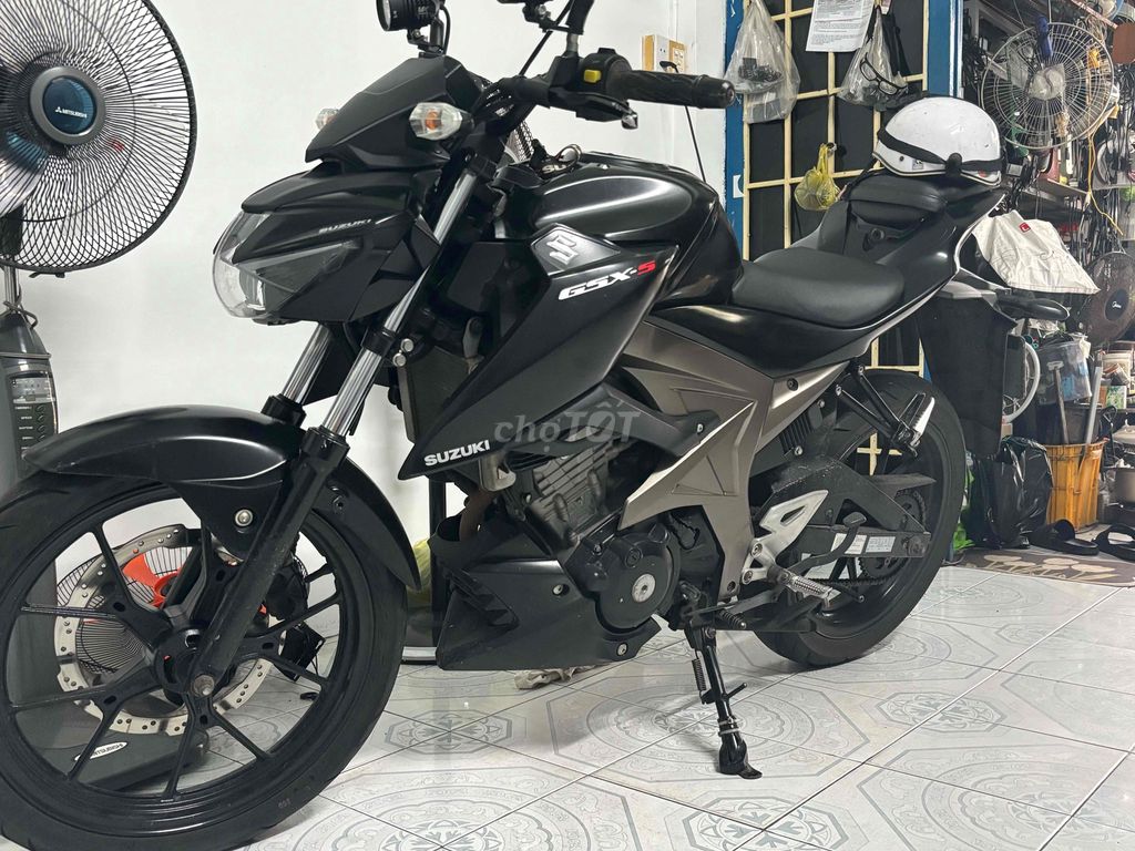 Cần bán suzuki gsx full zin dk 2018. Mua bán Xe máy tại Thành phố Vũng Tàu Bà Rịa - Vũng Tàu được đăng bởi Nguyễn Trần Bảo Long hình 4