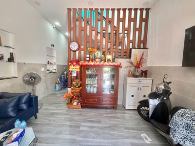 Bán nhà hẻm xe hơi quay đầu gần chợ, bệnh viện Q2