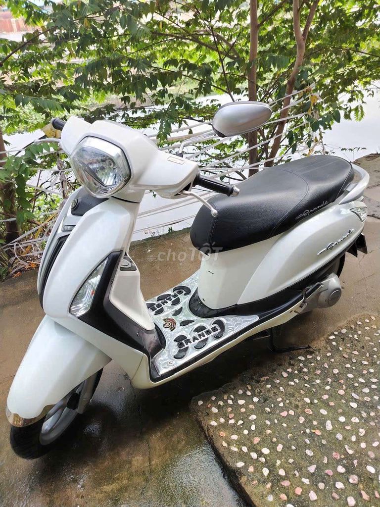 Yamaha Nozza Grande 125 2015 Trắng 9819 km. Mua bán Xe máy tại Quận Gò Vấp Tp Hồ Chí Minh được đăng bởi Pham Van Hung hình 6