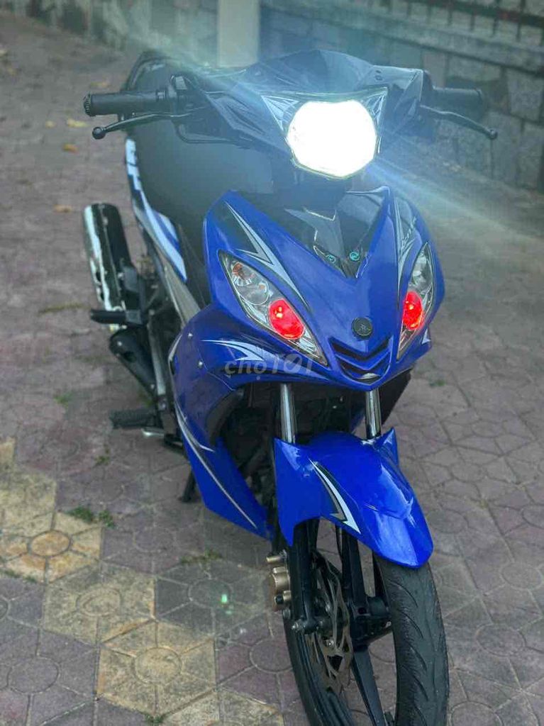 Exciter 135 2012 xún áo 2010 máy ngon giá 18tr5. Mua bán Xe máy tại Thành phố Quảng Ngãi Quảng Ngãi được đăng bởi Hien hình 2