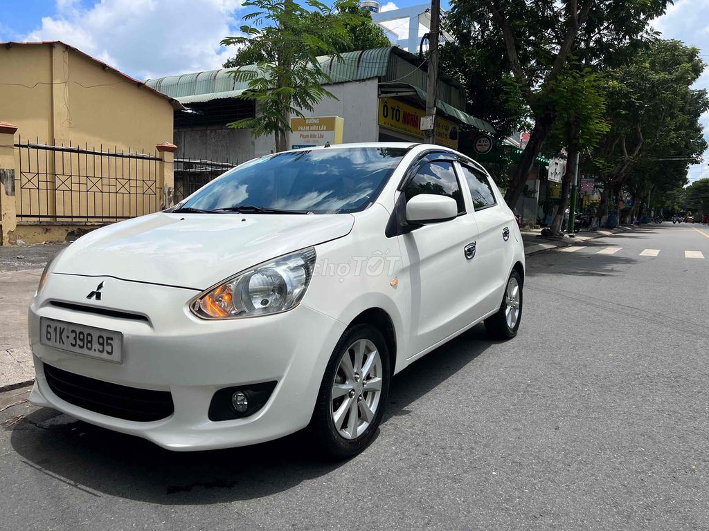 Mitsubishi Mirage 2014 1.2 MT - 100000 km