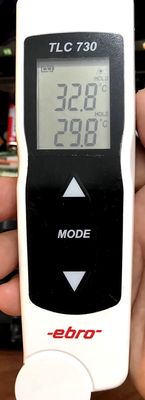 Máy đo nhiệt độ bằng hồng ngoại EBRO TLC730