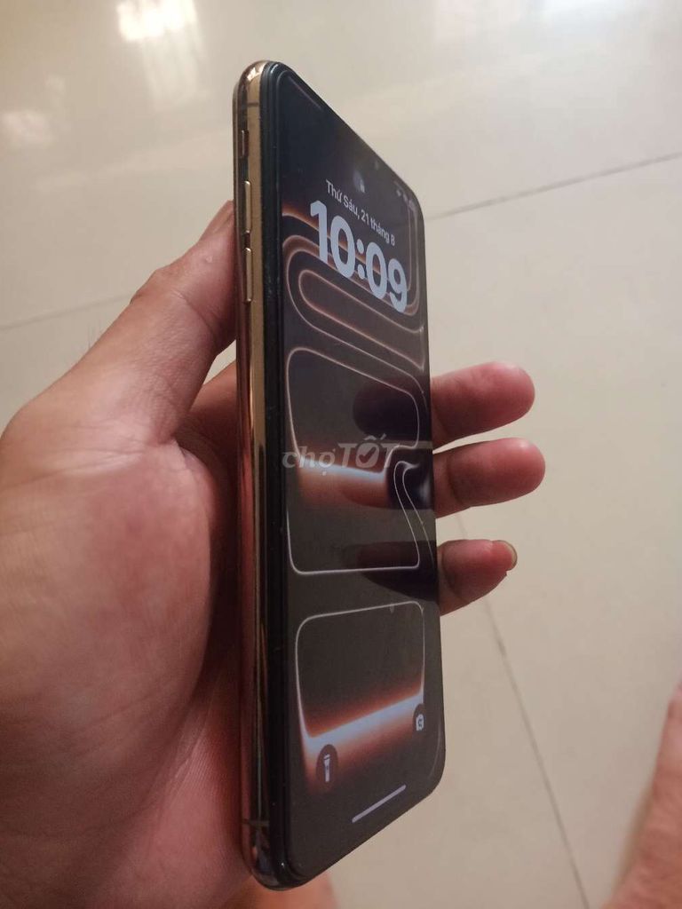 iPhone XS Max Vàng Nứt kính nhẹ. Mua bán Điện thoại tại Quận Bình Tân Tp Hồ Chí Minh được đăng bởi Duy Mạnh hình 1