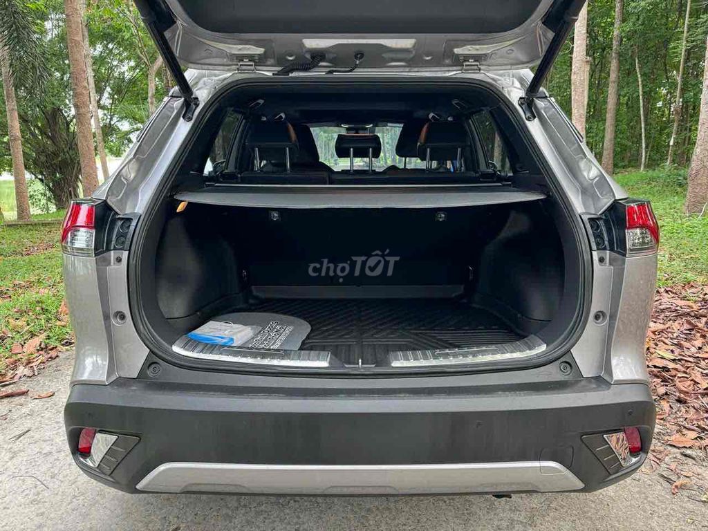 Toyota Corolla Cross 2022 1.8V - 39000 km. Mua bán Ô tô tại Thành phố Thủ Dầu Một Bình Dương được đăng bởi Huỳnh Minh Được hình 3