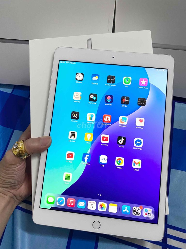 ipad gen 8-32g-wifi-ios 26-nguyên zin đẹp keng. Mua bán Máy tính bảng tại Quận Hải Châu Đà Nẵng được đăng bởi chưa đặt tên hình 1