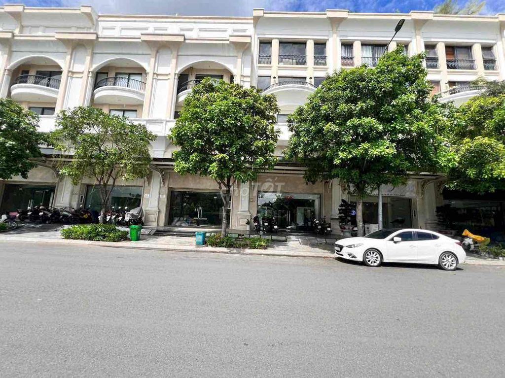 Bán Nhà Mặt Tiền Khu Đô Thị Vạn Phúc City Phường HBP Tp Thủ Đức. Mua bán Văn phòng, Mặt bằng kinh doanh tại Thành phố Thủ Đức Tp Hồ Chí Minh được đăng bởi Nguyễn Phú hình 2