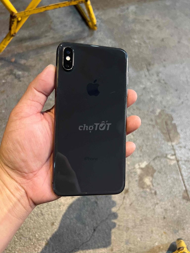 bán iphone xsm quốc tế màu đen pin 100