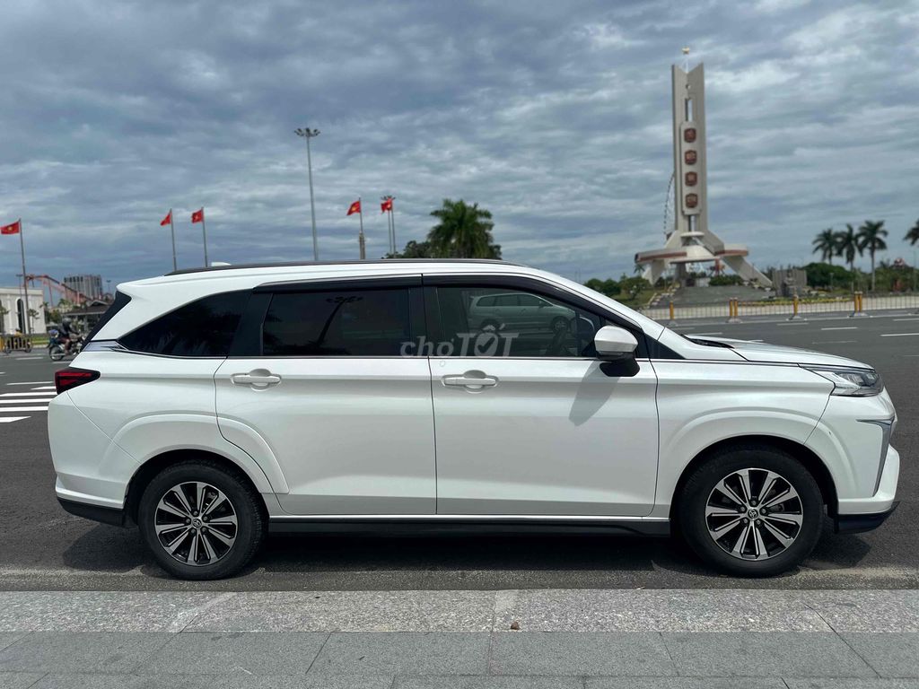 Toyota Veloz Cross 2022 CVT. Mua bán Ô tô tại Quận Thanh Khê Đà Nẵng được đăng bởi Dũng hình 2