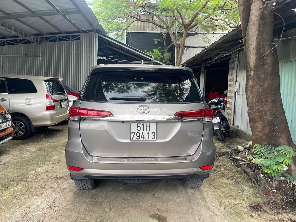 Toyota Fortuner 2.4AT 2020. Mua bán Ô tô tại Quận Tân Phú Tp Hồ Chí Minh được đăng bởi Lê Tấn Dũ hình 9