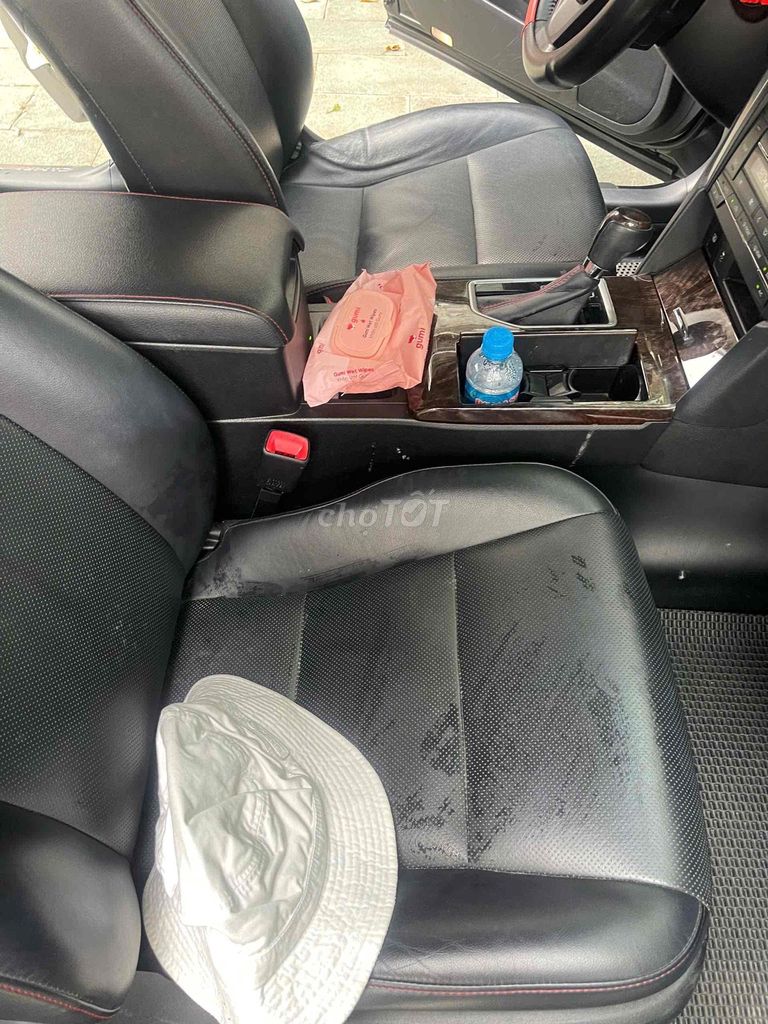 Toyota Camry 2018 2.5Q - 65000 km. Mua bán Ô tô tại Thành phố Thủ Dầu Một Bình Dương được đăng bởi Trần Phương Nhi hình 4