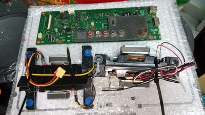 Bo mạch tivi Sony 32R300B. Mua bán Tivi, Âm thanh tại Huyện Thăng Bình Quảng Nam được đăng bởi Bán đủ thứ 