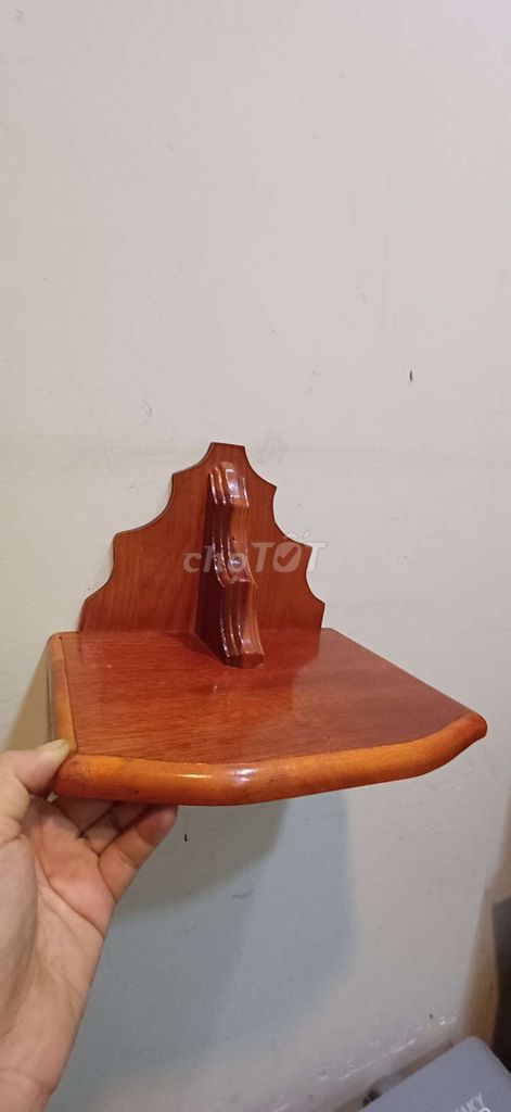 Kệ treo tường Gỗ Nâu Mới 100%. Mua bán Tủ, kệ gia đình tại Quận Tân Bình Tp Hồ Chí Minh được đăng bởi Uyen hình 1