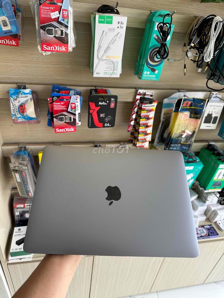 MacBook Pro M2 2022 8GB/256GB. Mua bán Laptop tại Thành phố Buôn Ma Thuột Đắk Lắk được đăng bởi Tuấn Vũ hình 1