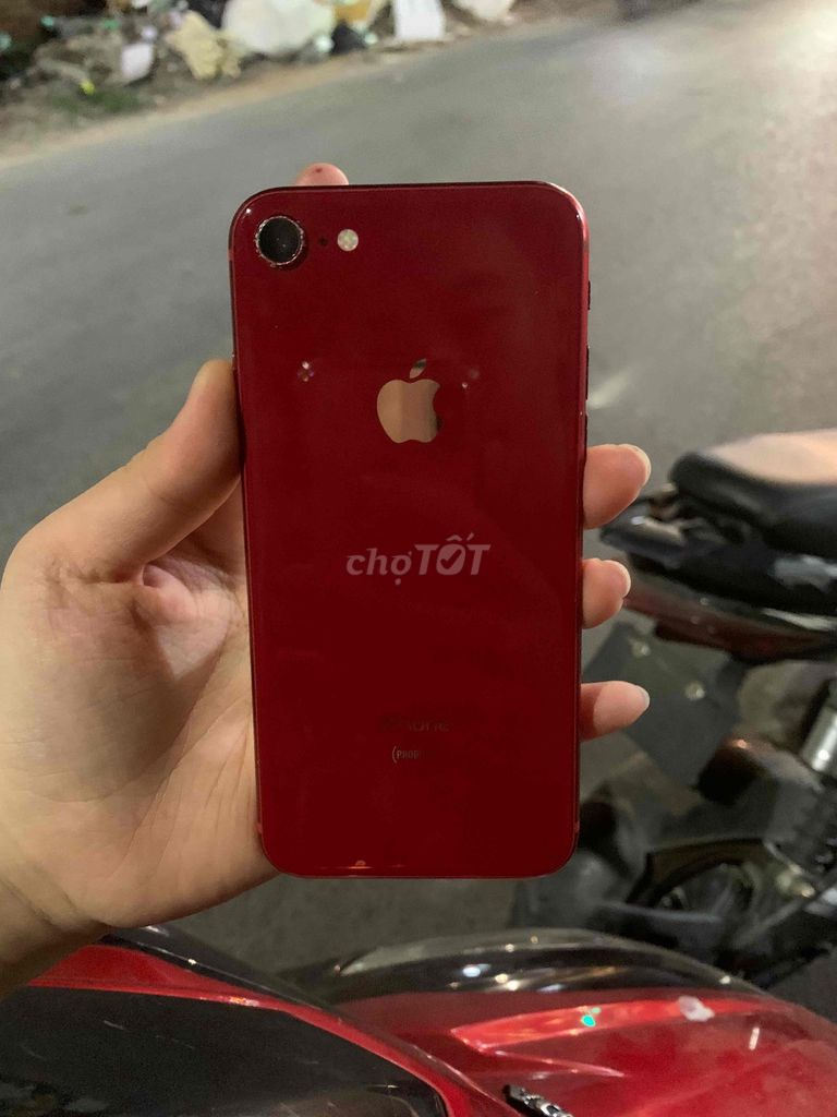 iPhone 8 64GB Đỏ full cn. Mua bán Điện thoại tại Thành phố Dĩ An Bình Dương được đăng bởi Trung Tạ Đức hình 1
