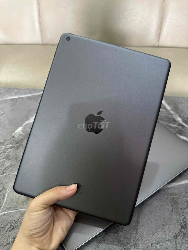 Apple iPad Gen 9th 256GB Xám Như mới. Mua bán Máy tính bảng tại Quận Cầu Giấy Hà Nội được đăng bởi Nguyễn Vinh hình 1