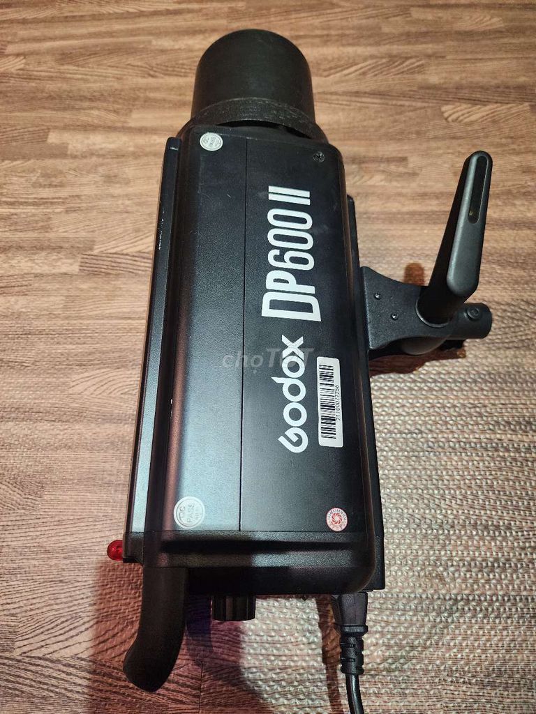 Đèn flash studio Godox DP600ii nguyên tem zin. Mua bán Máy ảnh, Máy quay tại Quận 3 Tp Hồ Chí Minh được đăng bởi hai hình 1