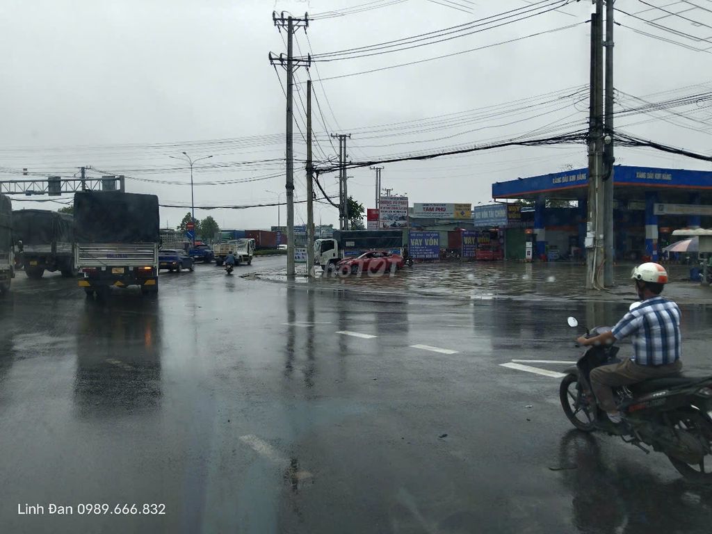 Đất thành phố Tân uyên đối diện trung tâm thương mại lô góc ngã 4. Mua bán đất tại Thị xã Tân Uyên Bình Dương được đăng bởi Thanh hình 2