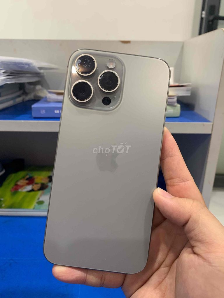 Apple iPhone 15 Pro Max Xám. Mua bán Điện thoại tại Quận Sơn Trà Đà Nẵng được đăng bởi Nguyễn Thành Viên  hình 1