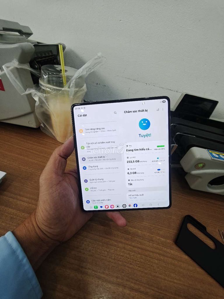 Samsung Fold 4, 2 sim vật lý, 12/256g. Mua bán Điện thoại tại Quận 11 Tp Hồ Chí Minh được đăng bởi kemthui hình 1