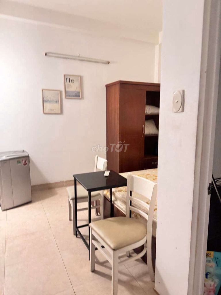 Rent · 3 bd · 100 м² · Quận 7, ул. Đường Nguyễn Thị Thập