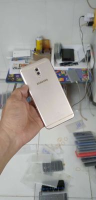 Samsung J7 Plus, ram 4gb, 2sim