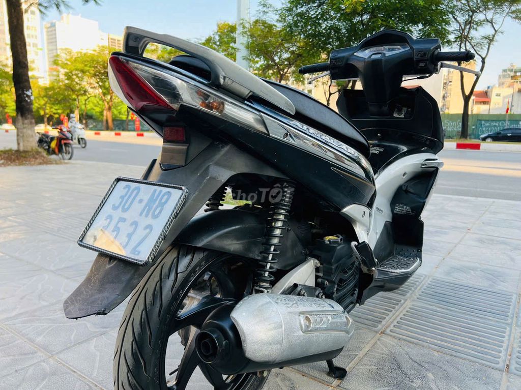 HONDA AIRBLADE 110FI ĐEN CHÍNH CHỦ BIỂN 30. Mua bán Xe máy tại Quận Nam Từ Liêm Hà Nội được đăng bởi MAI HÒA hình 6