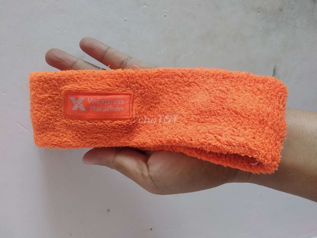 Băng đô chặn mồ hôi dùng ở giải VnExpress Marathon. Mua bán Đồ thể thao, Dã ngoại tại Quận Ninh Kiều Cần Thơ được đăng bởi Shop Tứ Quí hình 1