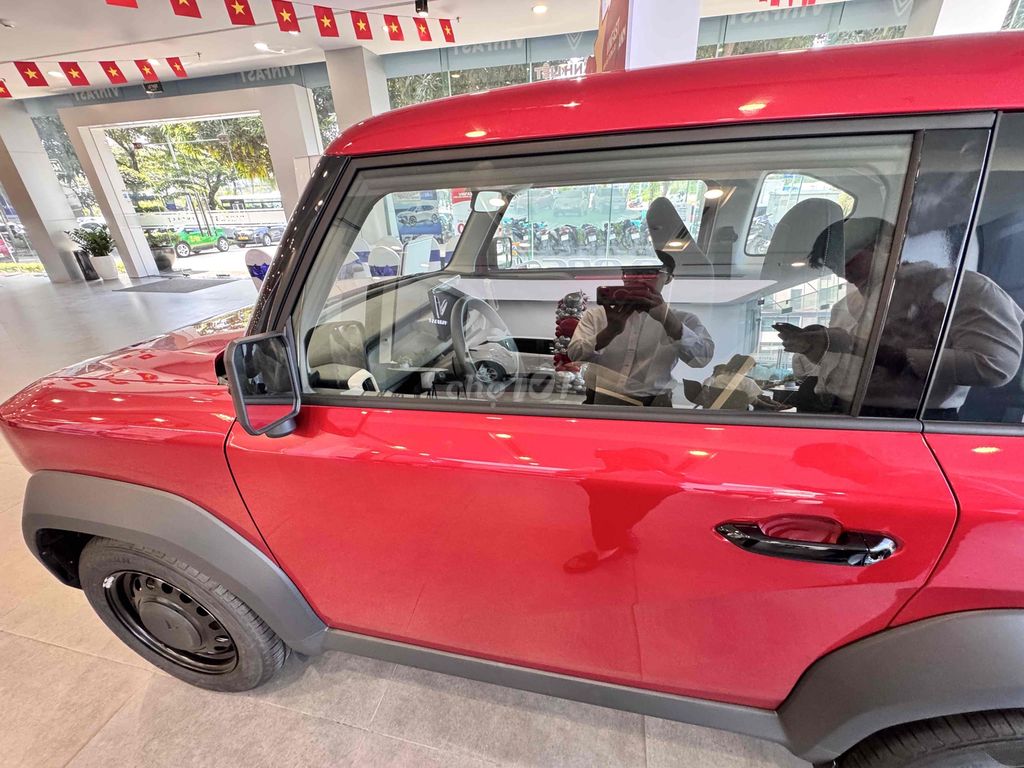 VinFast VF3 2025 Giảm giá 4% và các ưu đãi khác. Mua bán Ô tô tại Quận Nam Từ Liêm Hà Nội được đăng bởi Phạm Biên hình 1