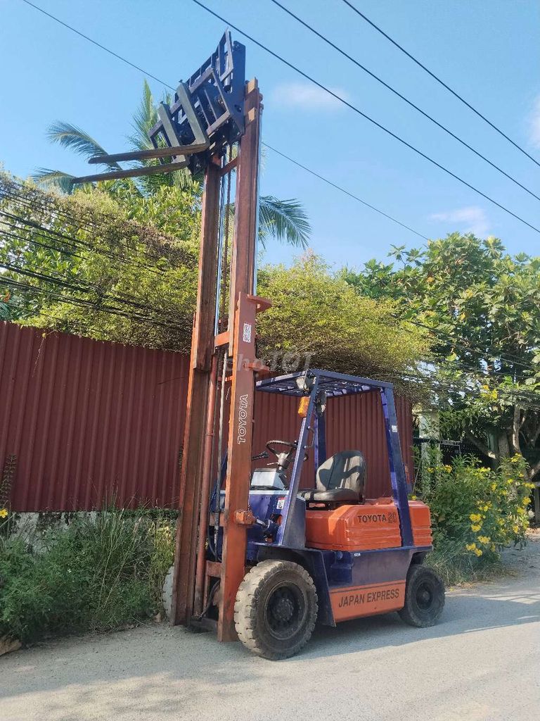 Xe nâng Toyota 4m. Mua bán Phương tiện khác tại Thành phố Thuận An Bình Dương được đăng bởi Phước Tiến  hình 1