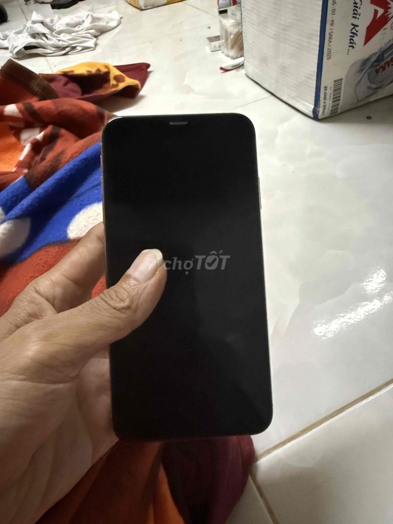 iPhone XS Max Trắng 79% Màn zin Face ID hỏng. Mua bán Điện thoại tại Quận Bình Tân Tp Hồ Chí Minh được đăng bởi Cuong Apple hình 1