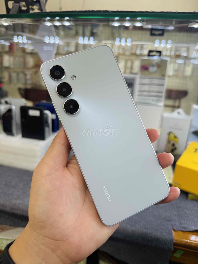 Nubia V80 Max 128GB Bạc Zin mới. Mua bán Điện thoại tại Huyện Tam Bình Vĩnh Long được đăng bởi Trong Tran hình 1