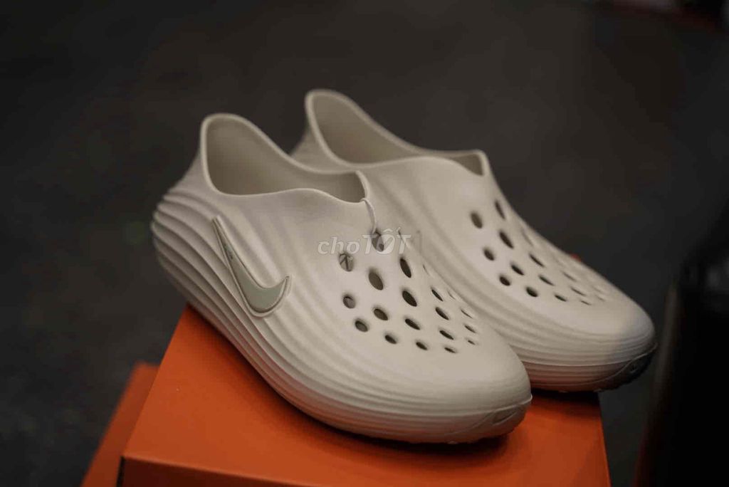 Giày tập gym Nike Trắng, Xám. Mua bán Giày dép tại Quận Thanh Khê Đà Nẵng được đăng bởi Tính hình 1