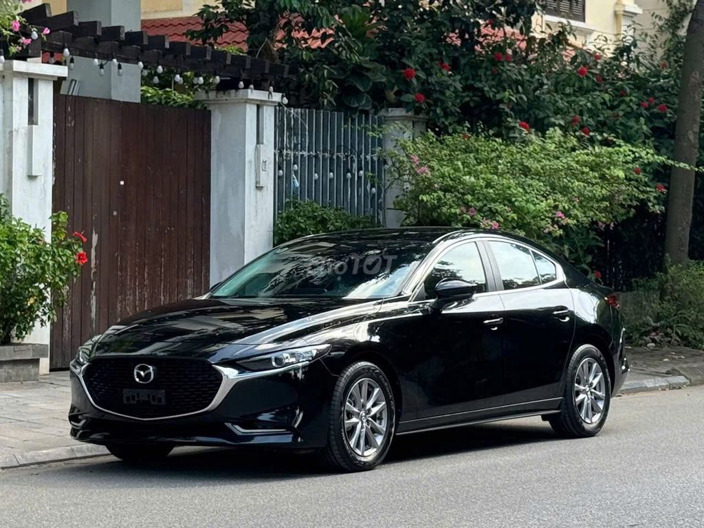 Mazda 3 Premium VIN26 - глянцевый черный - скидка 50 тр+подарок