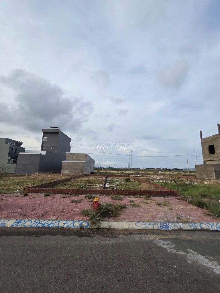 Bán 2 lô đất đẹp - khu vực ecohome chợ dinh - quy đông - gia lai. Bán 2 lô đất đẹp - khu vực ecohome chợ dinh - quy đông - gia lai.