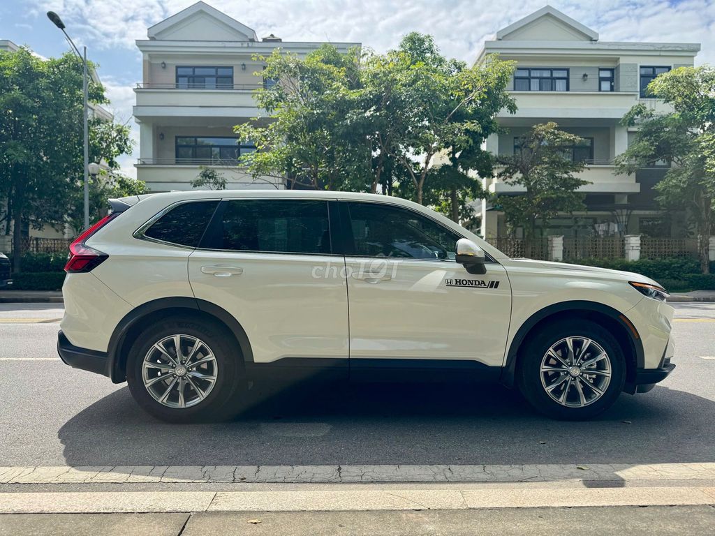 Honda CR V 2025 L - 10800 km. Mua bán Ô tô tại Quận Cầu Giấy Hà Nội được đăng bởi Hùng Eco Auto hình 6