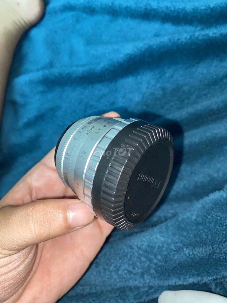 Lens ống kính 35mm f1.6. Mua bán Máy ảnh, Máy quay tại Quận Hải Châu Đà Nẵng được đăng bởi Trần Khánh Uyên hình 1