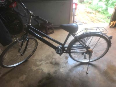 Xe đạp người lớn kim loại màu Đen. Mua bán Xe đạp tại Thị Xã Buôn Hồ Đắk Lắk được đăng bởi Lê Mỹ viên