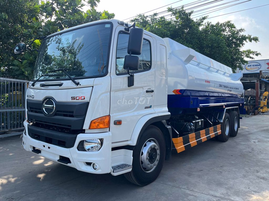 Xe Tải Hino 3 Chân Bồn Chở Xăng Dầu 20 Khối. Mua bán Xe tải, xe ben tại Thành phố Thuận An Bình Dương được đăng bởi Ngọc Minh hình 3