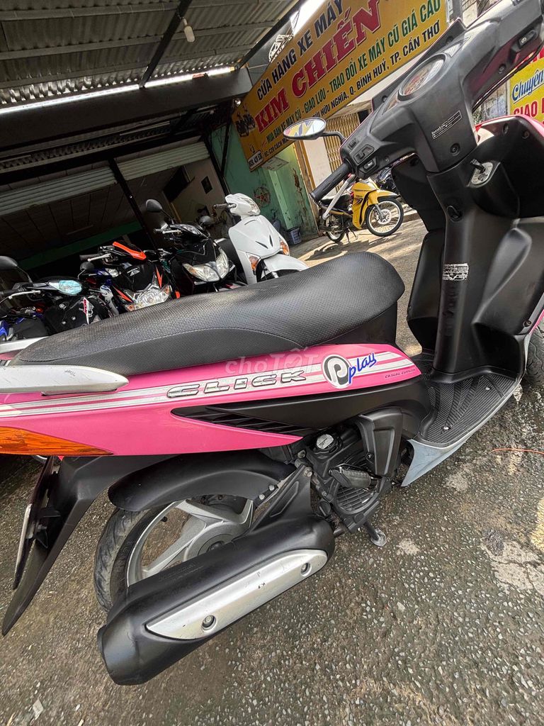 Click play. Mua bán Xe máy tại Quận Bình Thuỷ Cần Thơ được đăng bởi Kim Chiến hình 6