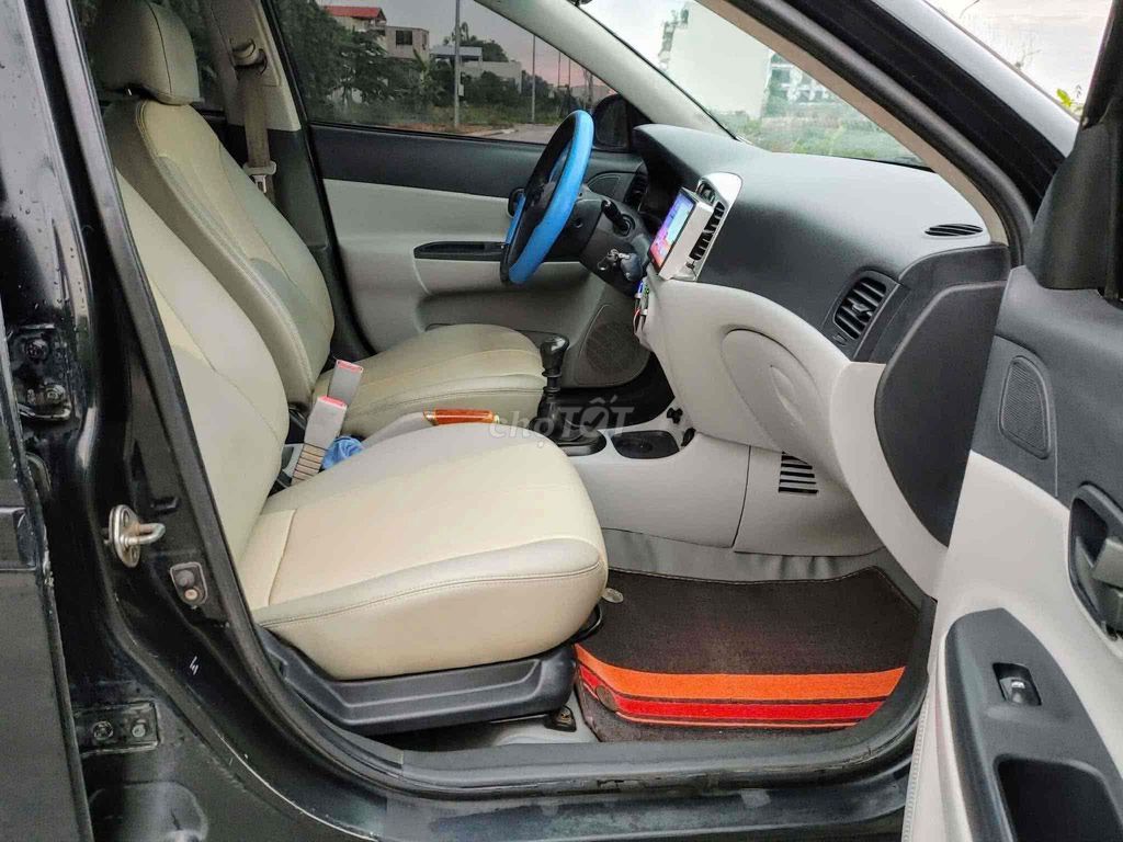 Hyundai Verna 2009 1.4 AT - 18000 km. Mua bán Ô tô tại Huyện Gio Linh Quảng Trị được đăng bởi Trần Văn Hoàng hình 5