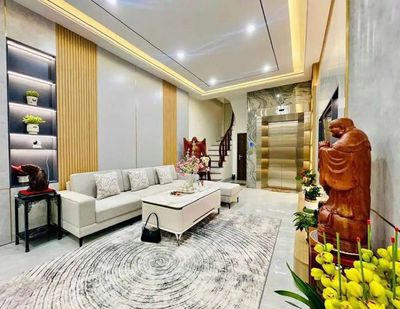 CẦU GIẤY 45M2 - 6T THANG MÁY - LÔ GÓC - FULL NỘI THẤT - GIÁ 10,9 TỶ. Mua bán nhà ở tại Quận Cầu Giấy Hà Nội được đăng bởi Chung Nguyen