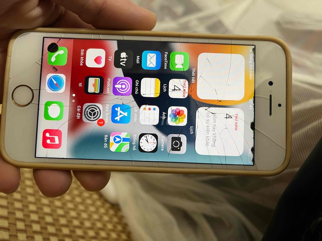Apple iPhone 6 Plus Vàng. Mua bán Điện thoại tại Quận Hoàn Kiếm Hà Nội được đăng bởi Ngô Minh Đức hình 1