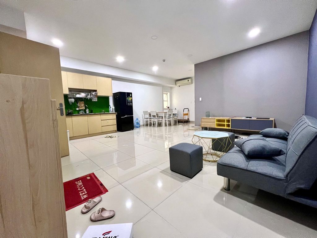 Cho thuê căn hộ 2PN 2WC 85m2 view đẹp CC Oriental Plaza - 12,5tr/tháng