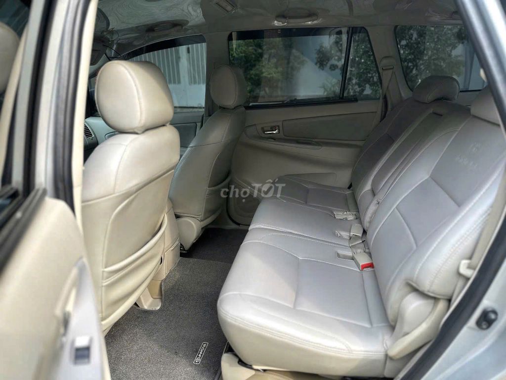 Toyota Innova 2.0E 2015 số sàn 8 chỗ. Mua bán Ô tô tại Quận 12 Tp Hồ Chí Minh được đăng bởi Xuân Trường hình 8