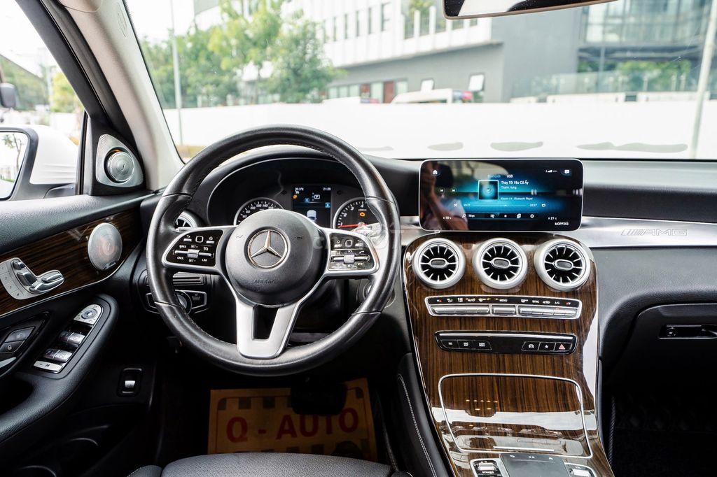 Mercedes-benz GLC200 Sản xuất 2020. Mua bán Ô tô tại Quận Cầu Giấy Hà Nội được đăng bởi Quân Q Auto hình 7