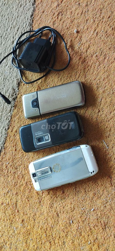 Nokia E66 Vàng đồng và 6700 và 6233nhạc số. Mua bán Điện thoại tại Huyện Thanh Trì Hà Nội được đăng bởi Chi hình 1
