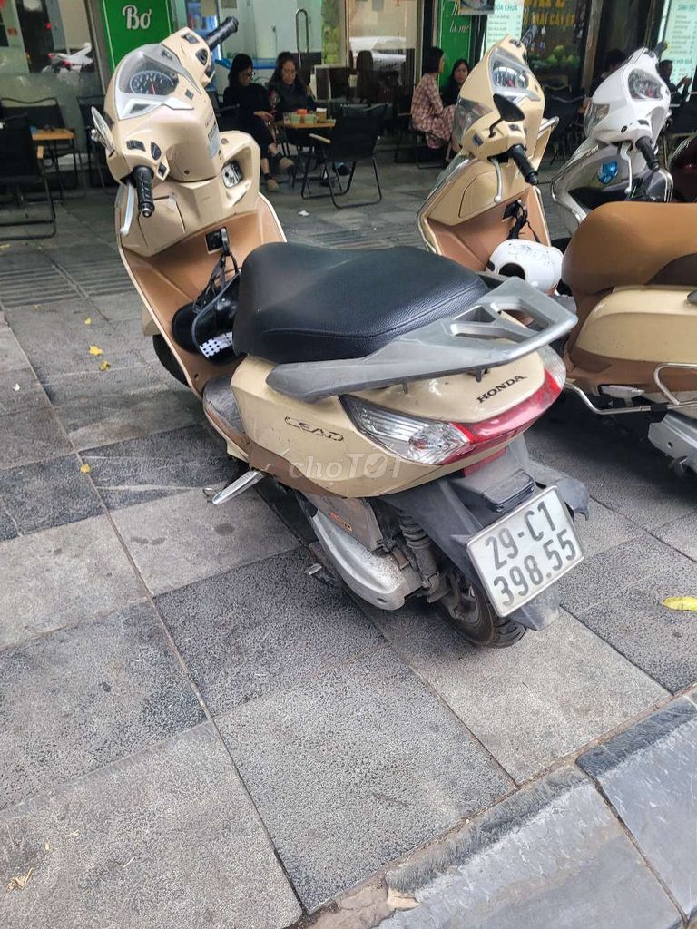 Bán xe chính chủ , nữ sử dụng. Mua bán Xe máy tại Quận Hoàng Mai Hà Nội được đăng bởi Hoang Anh hình 2