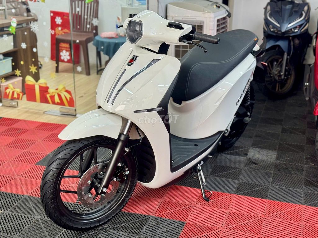 Datbike Quantum S1 400km 2025 BSTP 9chủ ký GIÁ RẺ. Mua bán Xe máy tại Thành phố Thủ Đức Tp Hồ Chí Minh được đăng bởi XE MÁY THỦ ĐỨC hình 4