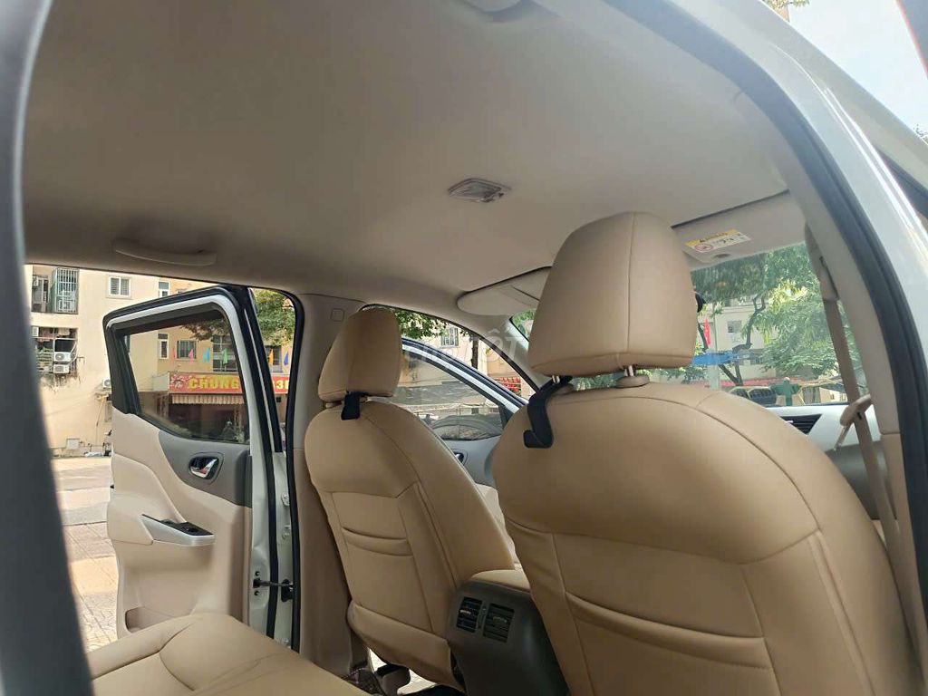 Navara 2018 EL Premium R - 14000 km. Mua bán Ô tô tại Quận Cầu Giấy Hà Nội được đăng bởi Hà Châu Tuyền hình 18